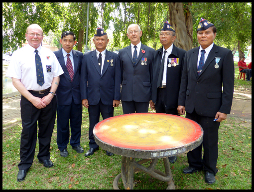 John Hamnett and Jim Curtis stand with Thai veterans of the Korean ans Vietnam wars.