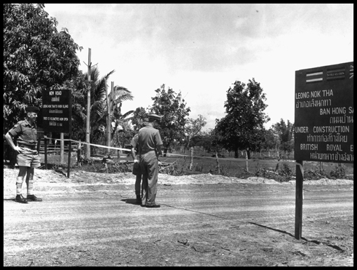 The governor of Ubon performes the Post Crown Road first 12 klms opening ceremony